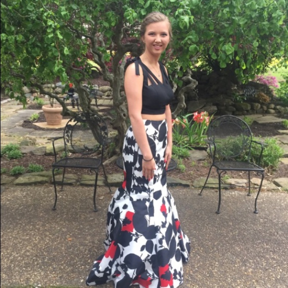 Prom dress Sherri hill!!